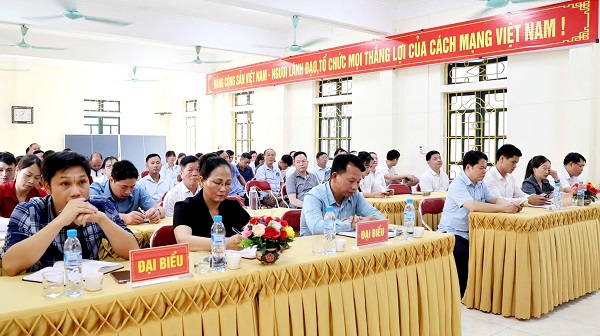 Hội nghị tiếp xúc cử tri tại huyện Lục Yên